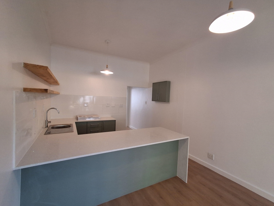 1 Bedroom Property for Sale in Kenilworth Western Cape